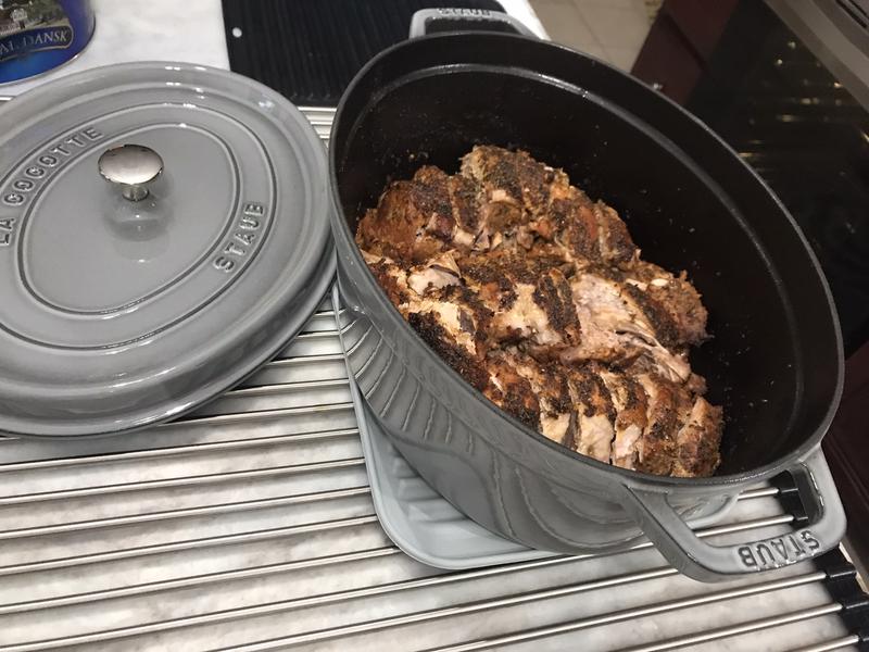 STAUB LA COCOTTE グレー オーバル Amazon.com: staub La Cocotte Oval 40509-320 Pico Cocotte