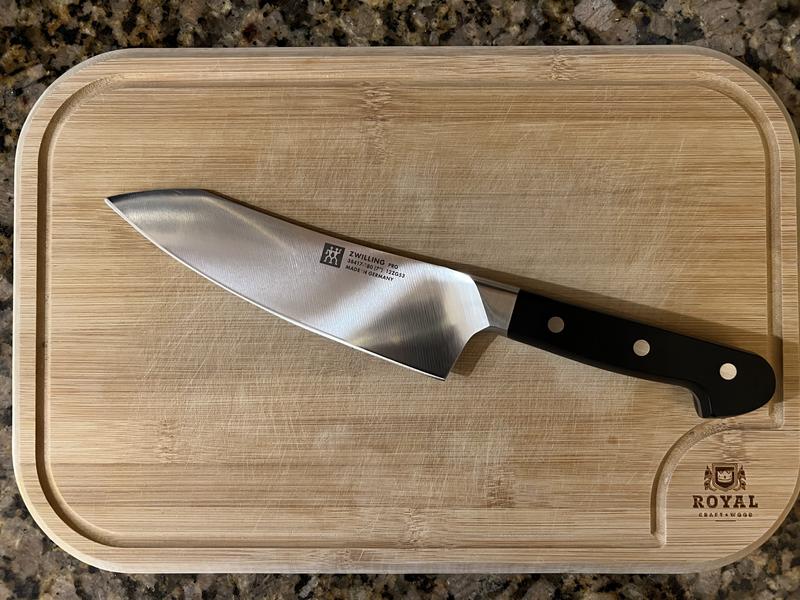 Buy ZWILLING Pro Rocking santoku | ZWILLING.COM