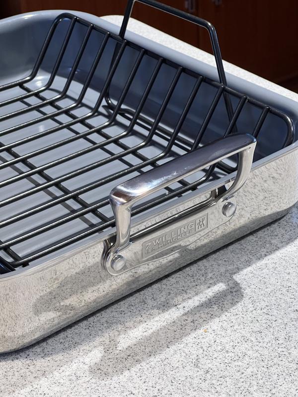 Sturdy with heavy-duty handles