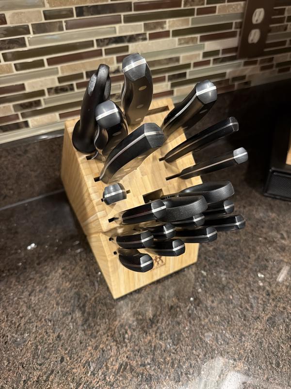 Customer photo for "You will love these knives."