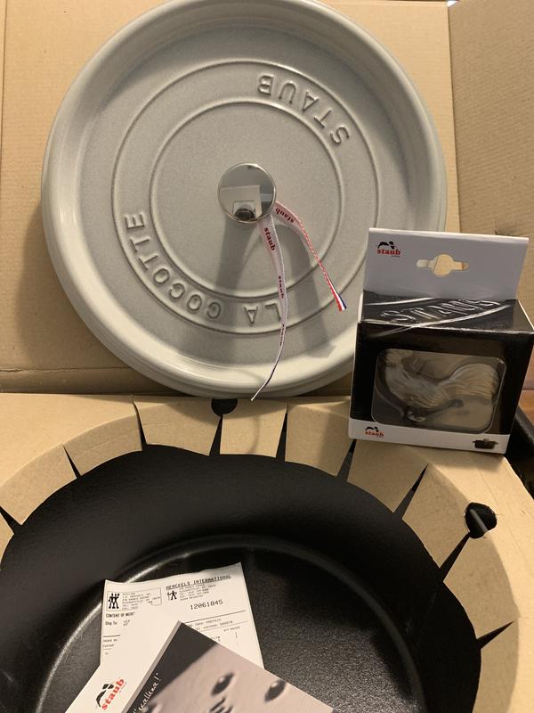 7QT Round Cocotte in Truffle