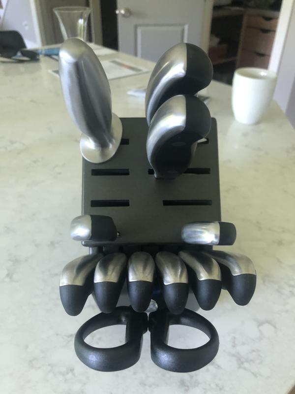 Block with empty slots