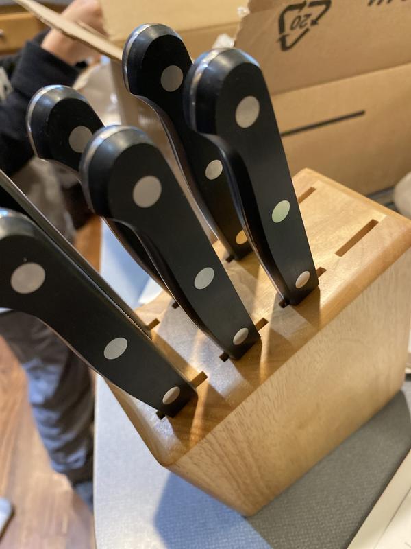 Knives and knife block