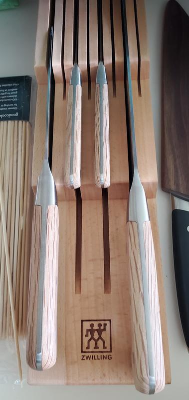 4 knives