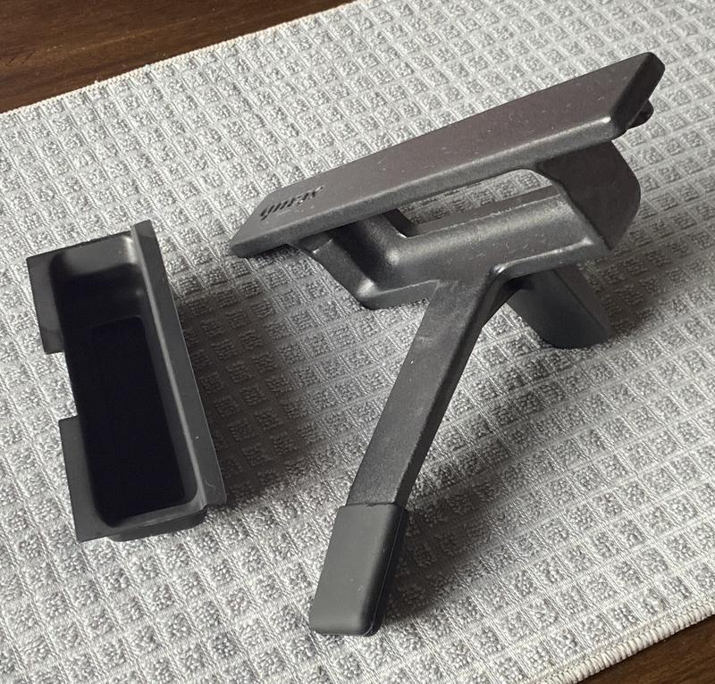 Buy Staub Cast Iron - Accessories Lid holder | ZWILLING.COM