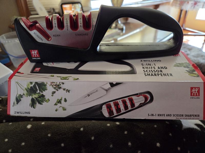 Review Thumbnail Image 0 381583325