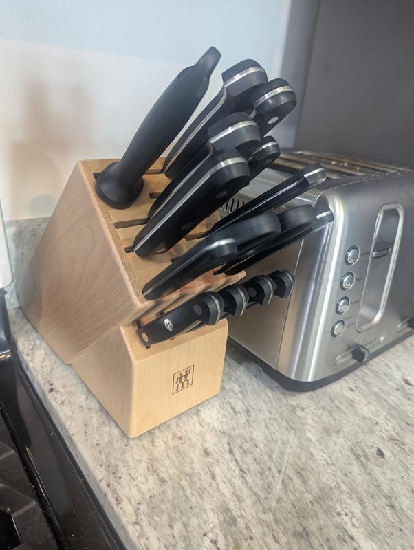 Customer photo for "Great knife set!"