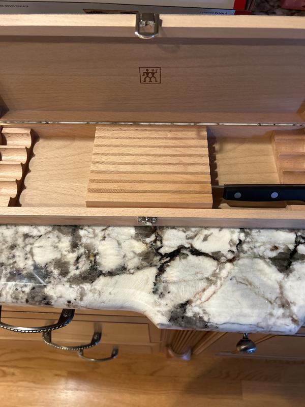 Customer carousel item 5.