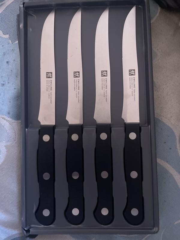 New steak knifes
