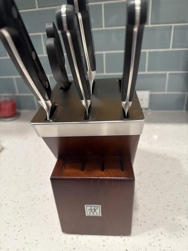 Customer photo for "Awesome knives"