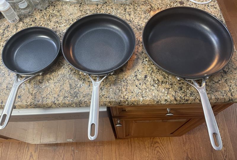 Customer photo for "Excellent Pans!"