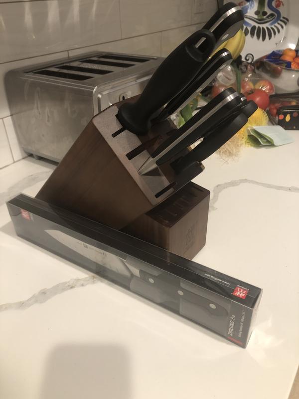 Gift of knives