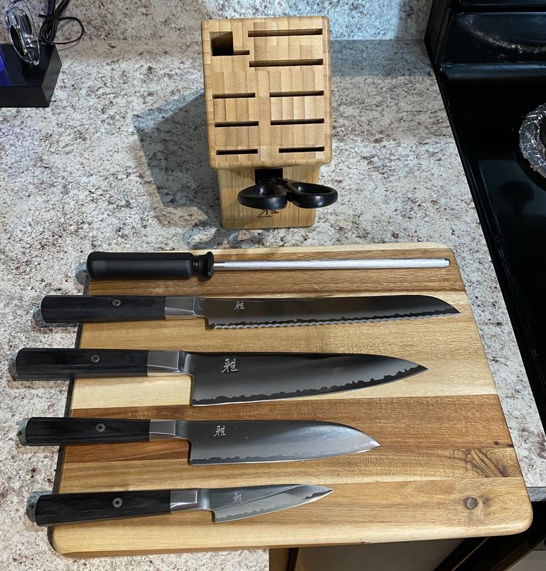 Customer photo for "These Knives are Sharp"