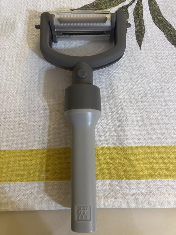 Buy ZWILLING Z-Cut 2-in-1 peeler | ZWILLING.COM