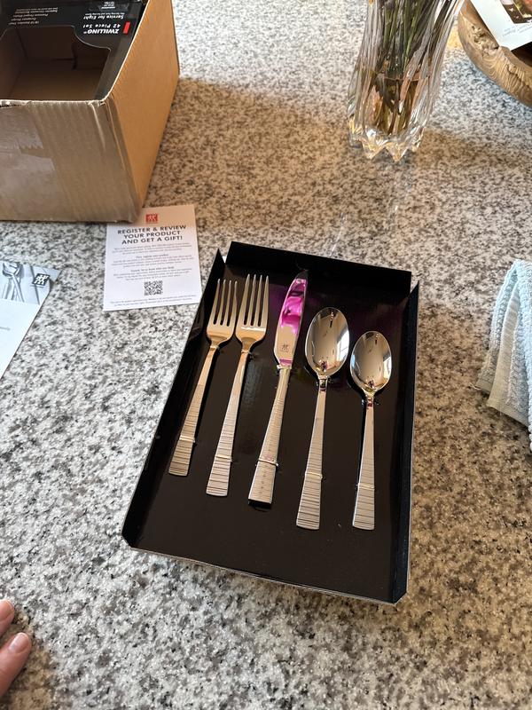 Review Thumbnail Image 0 383714419