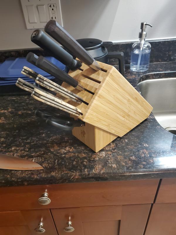 Customer photo for "Great knife set!"