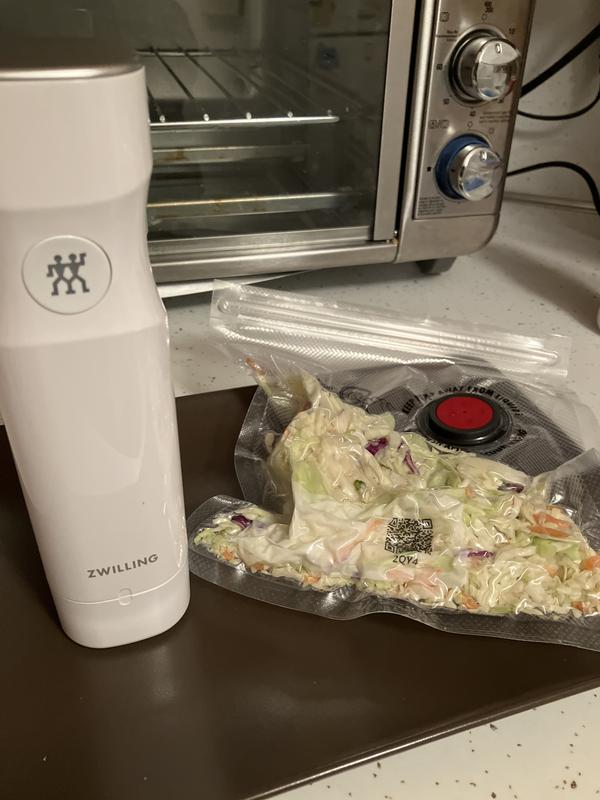 Yukichan 専用Zwilling Vaccum Pump Amazon.com: ZWILLING Fresh & Save Modern Handheld Food Saver