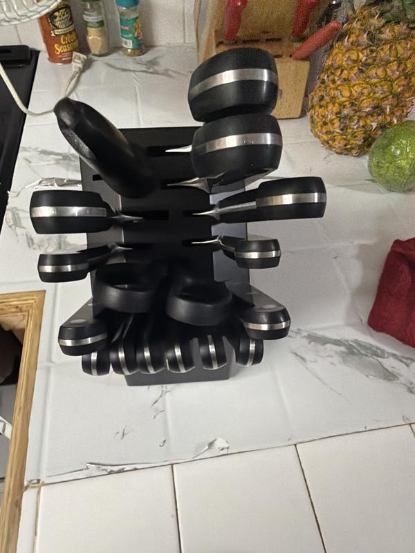Customer carousel item 14.