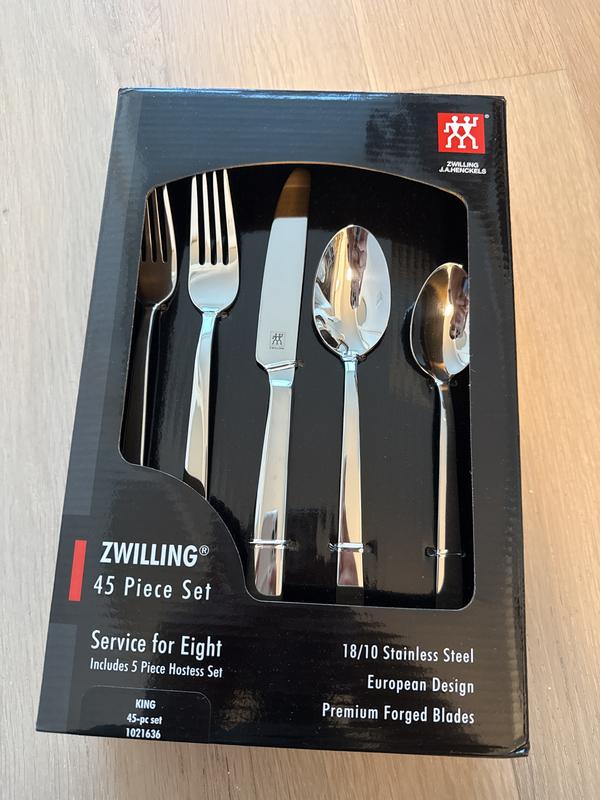 Customer photo for "High quality 18/10 stainless steel silverware set"